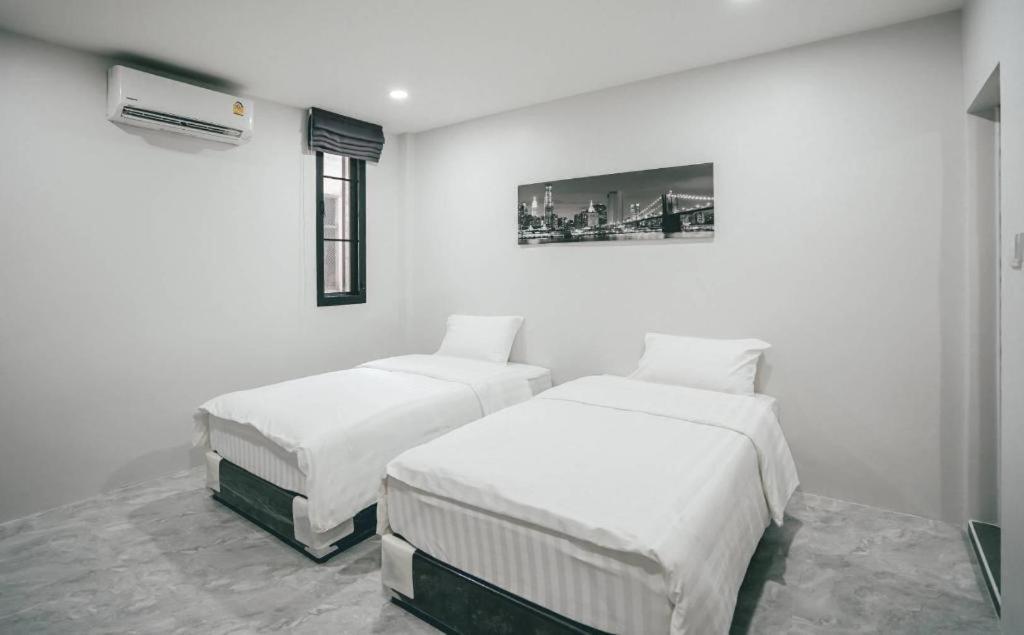 Sky'S House Hotel Chiang Mai Bagian luar foto