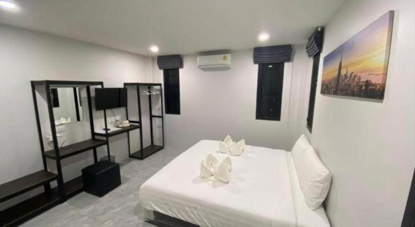 Sky'S House Hotel Chiang Mai Bagian luar foto